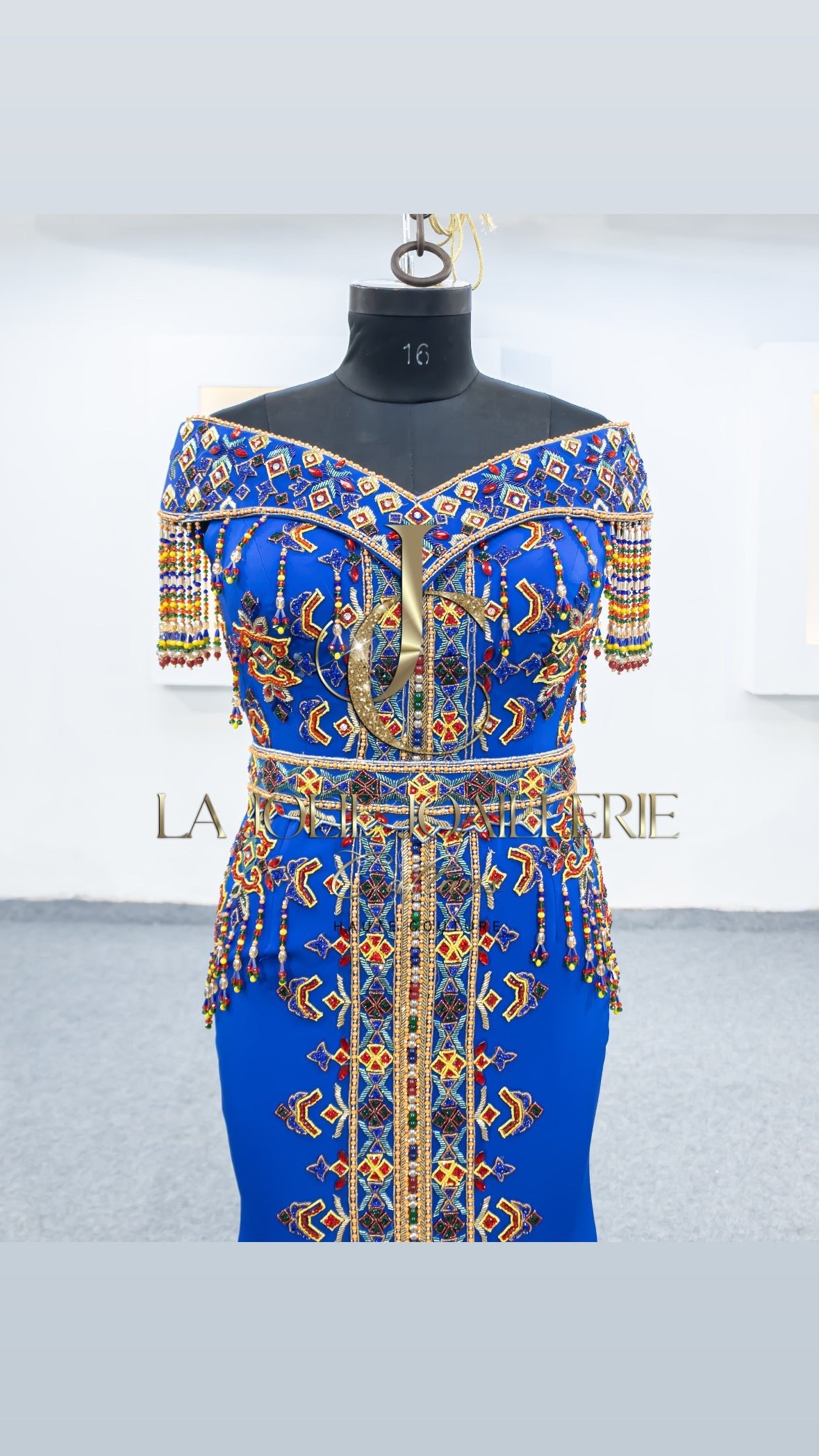 Robe Kabyle Royale 💫 - La Jolie Joaillerie Caftans