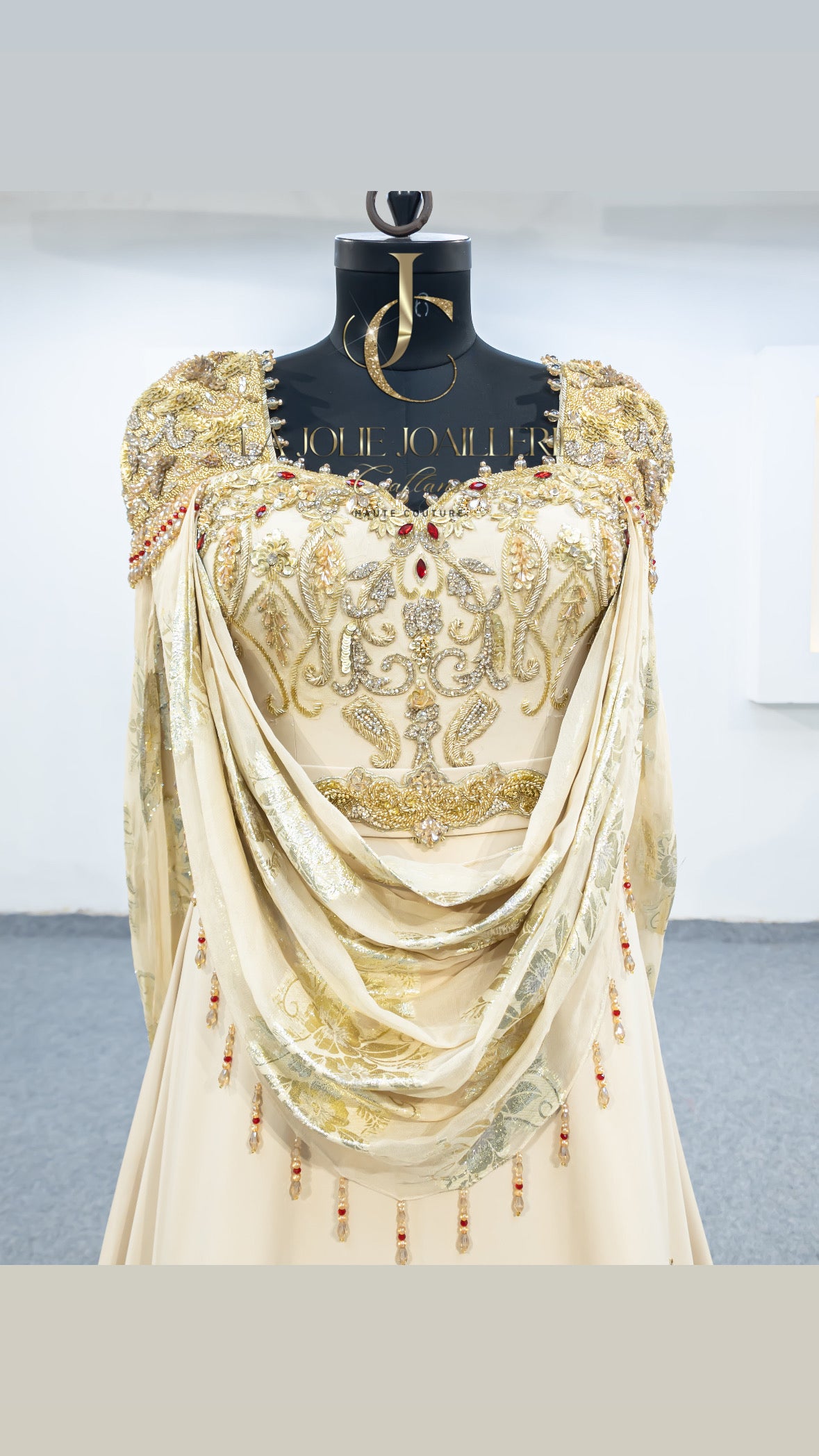 Chaouia Prestige Bakhta ⚜️🤎 - La Jolie Joaillerie Caftans