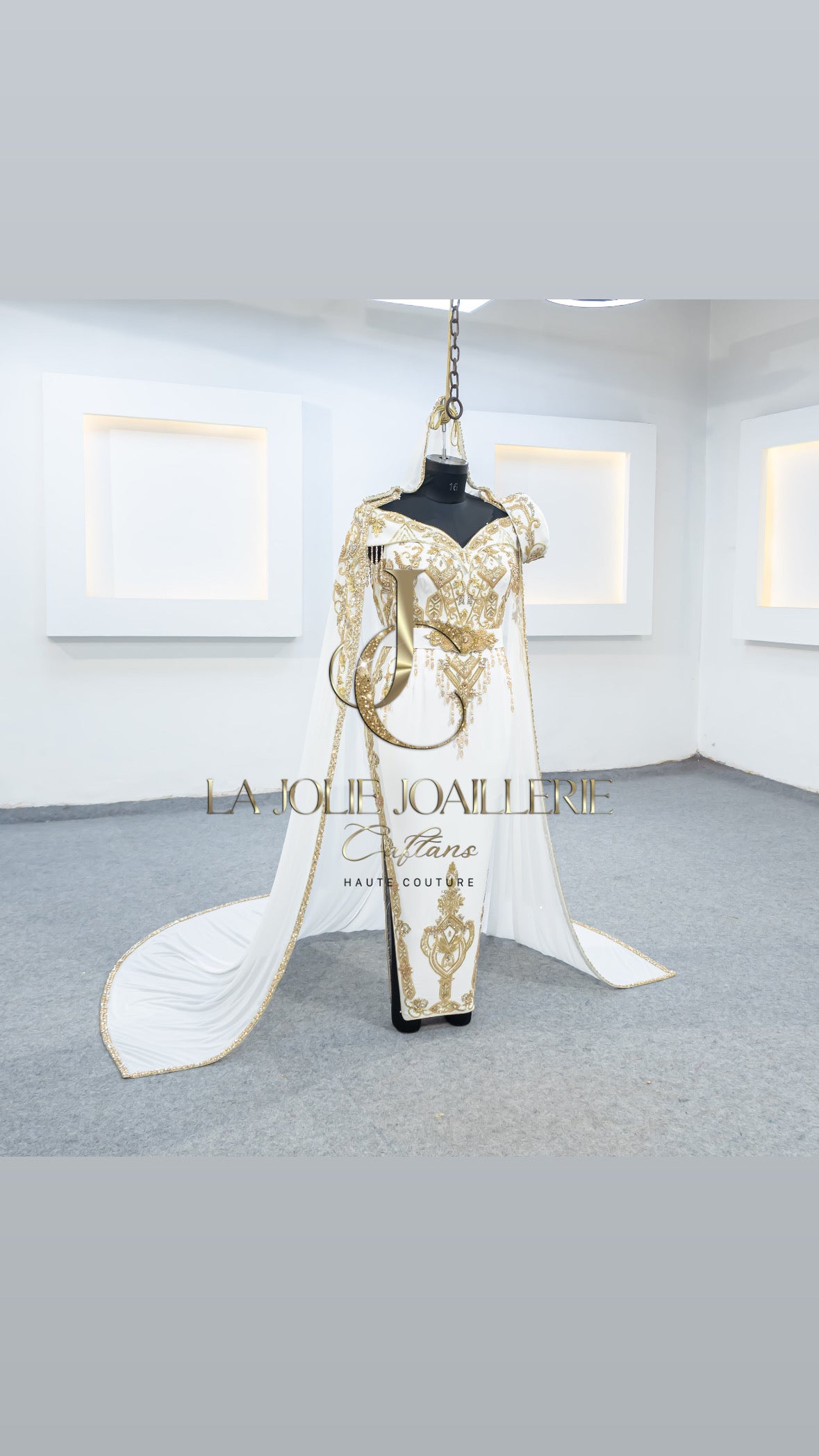 Bedroune Digne Birkine 🕊🤍 - La Jolie Joaillerie Caftans