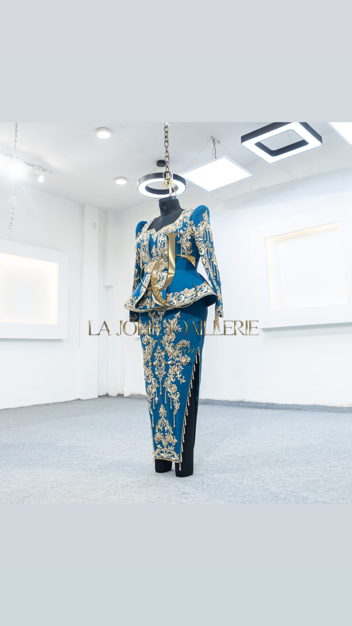 Karakou Digne Joumana 🦋✨ - La Jolie Joaillerie Caftans