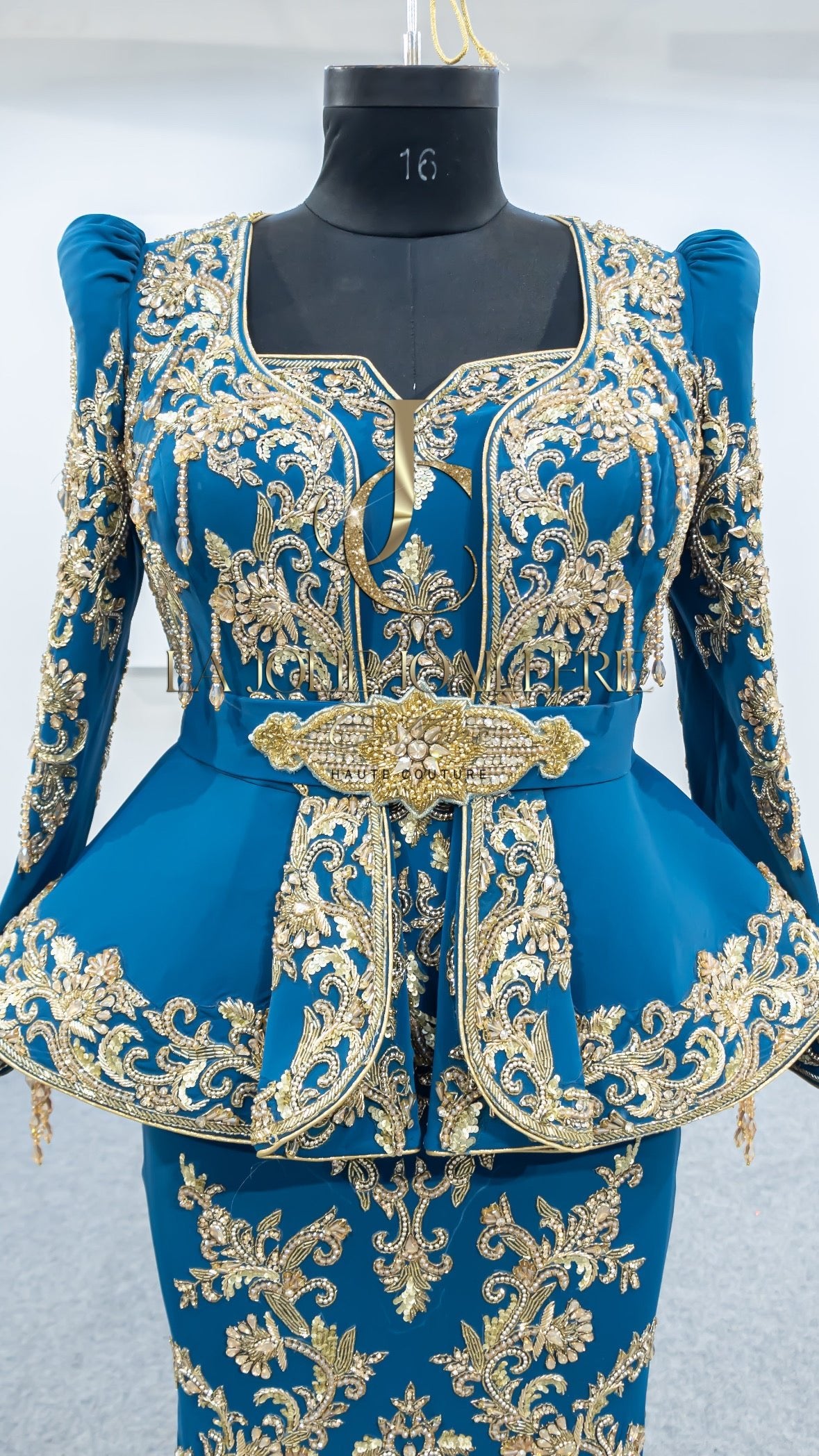 Karakou Digne Joumana 🦋✨ - La Jolie Joaillerie Caftans