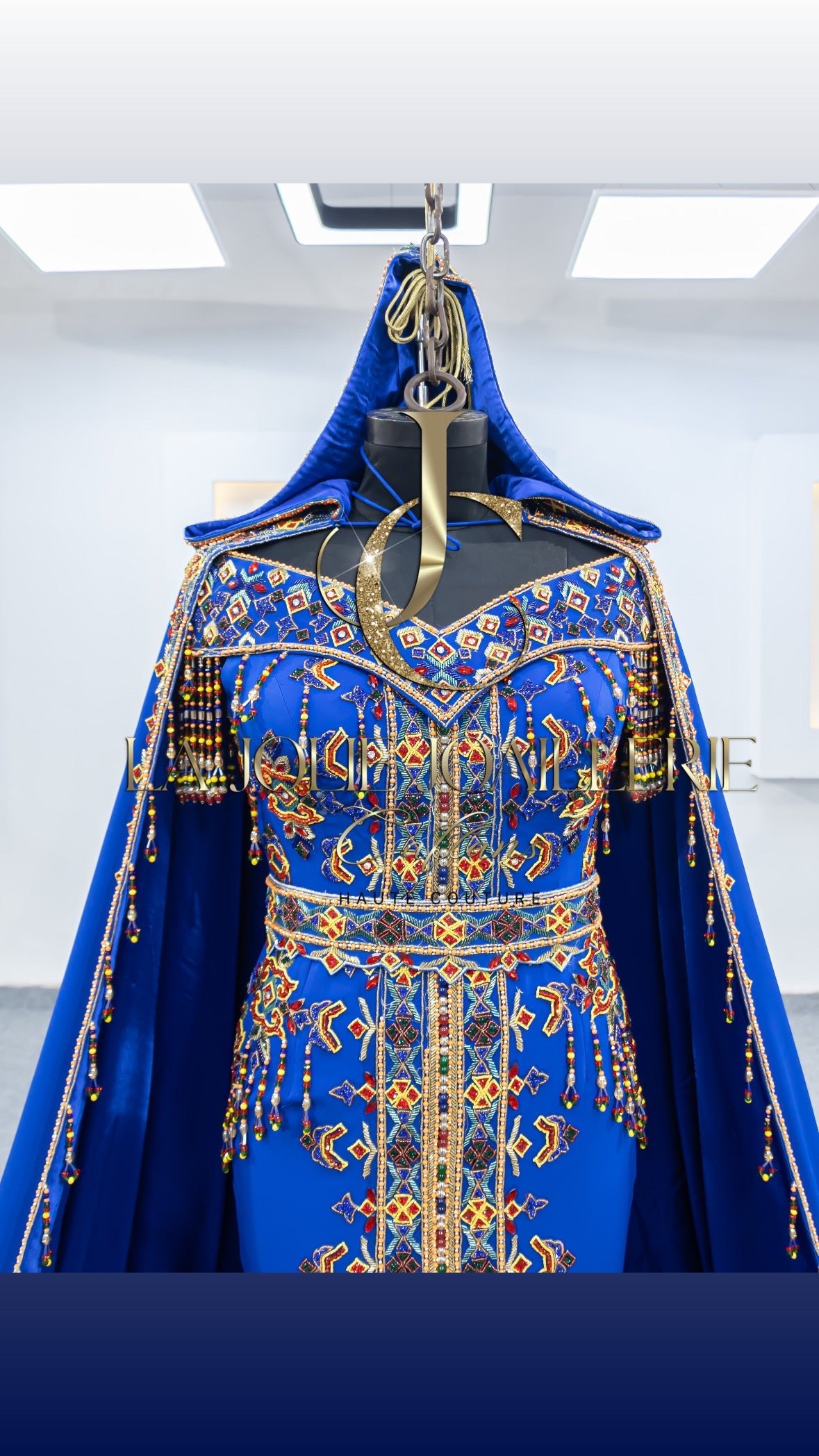 Robe Kabyle Royale 💫 - La Jolie Joaillerie Caftans